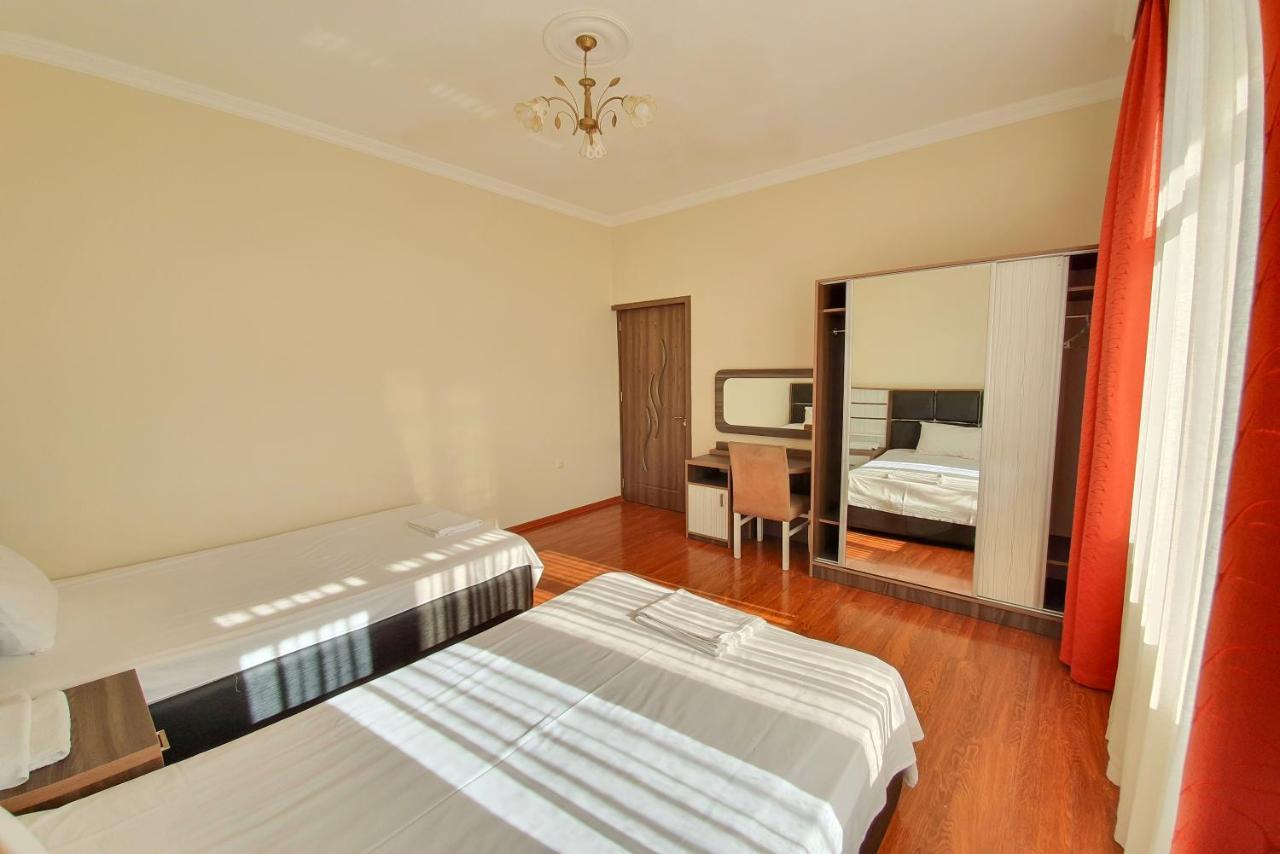 Apartments Residence Batumi Bagian luar foto