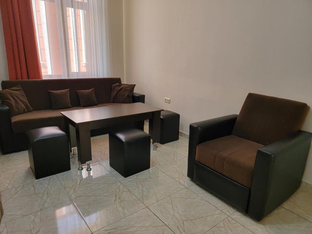 Apartments Residence Batumi Bagian luar foto
